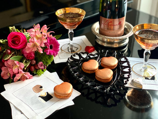 Vintage Westmoreland 'Heart Plate' in 'Black' image 1