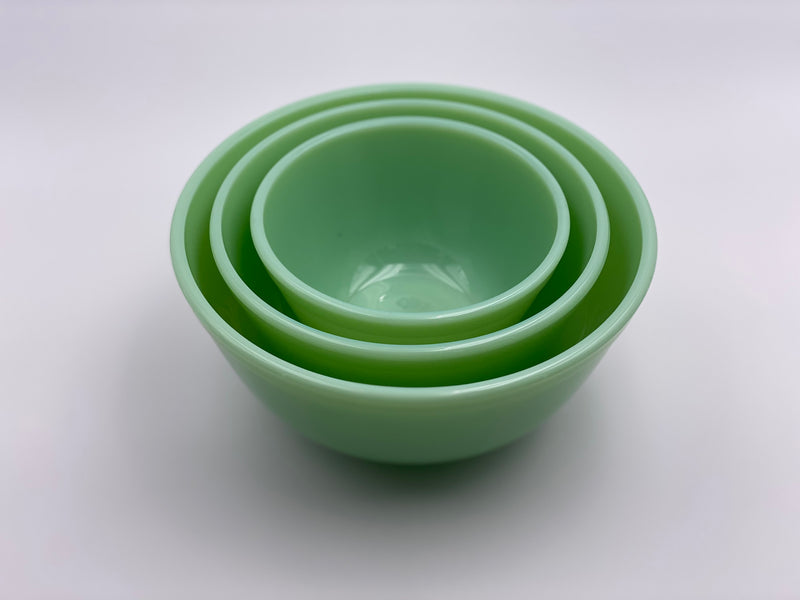 Glass Mixing Bowl Trio in 'Jadeite' image 1