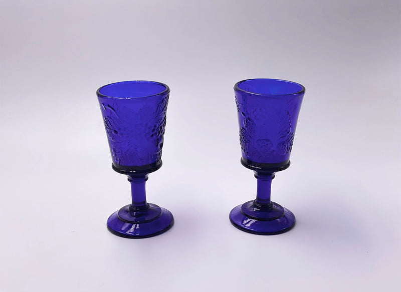 Vintage 'Strawberry & Currant' Wine Glass in 'Cobalt' image 0