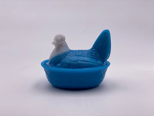 Vintage Westmoreland 'Hen on Nest'  in 'Blue' & 'Milk White' image 0