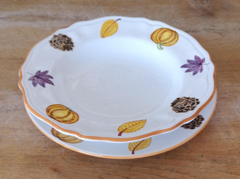 'Pumpkin' Scalloped Bowl (Individual) image 2