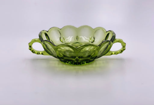 Vintage 'Mid-Century' Bowl in 'Avocado Green' image 1