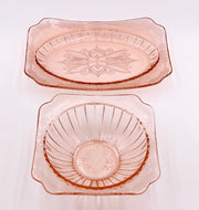 Vintage 'Poinsettia' Serving Bowl in 'Pink' image 1