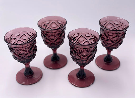 Vintage 'Diamond Thumbprint' in 'Amethyst' image 1