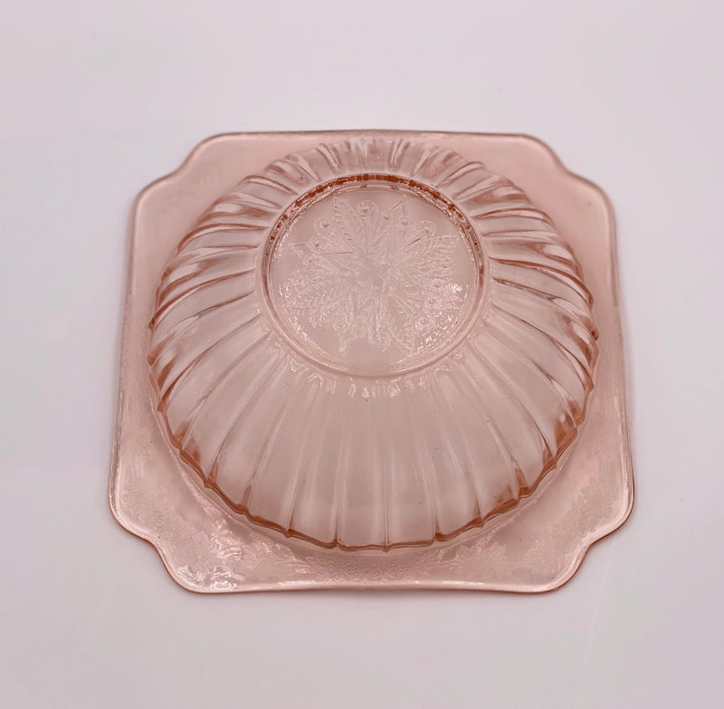 Vintage 'Poinsettia' Serving Bowl in 'Pink' image 3