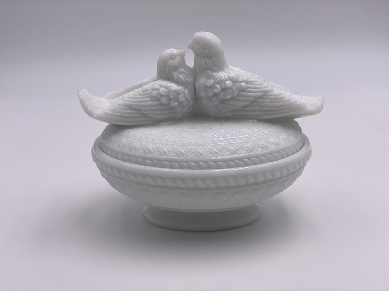 Vintage 'Lovebirds' in Milk Glass image 0