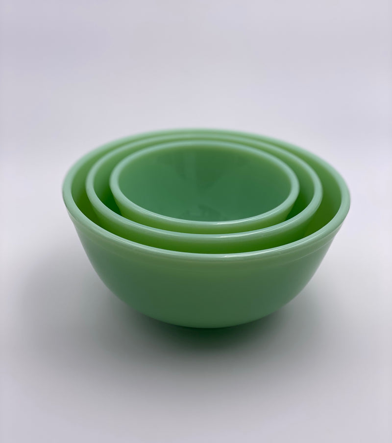 Glass Mixing Bowl Trio in 'Jadeite' image 0