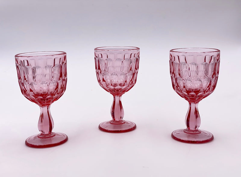 Vintage 'Thumbprint' Wine Glass in 'Pink' image 0