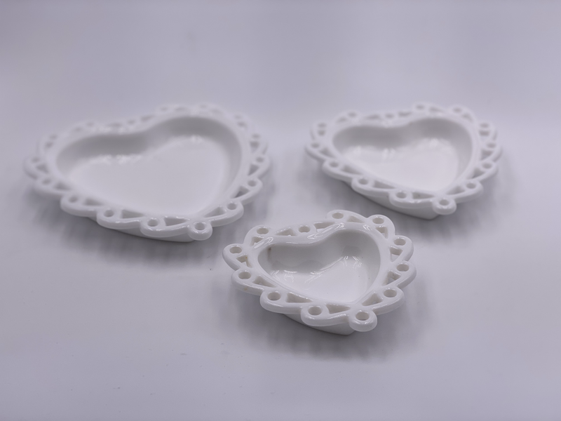 Trio of 'Nesting' Heart Dishes in 'Milk White' (Set of Three) image 2