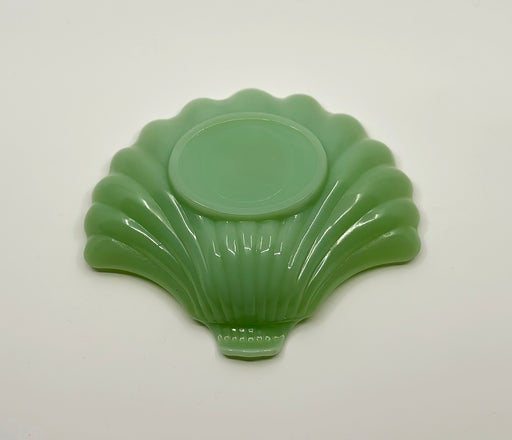 Vintage 'Fire King' Jadeite 'Shell' Dish image 1