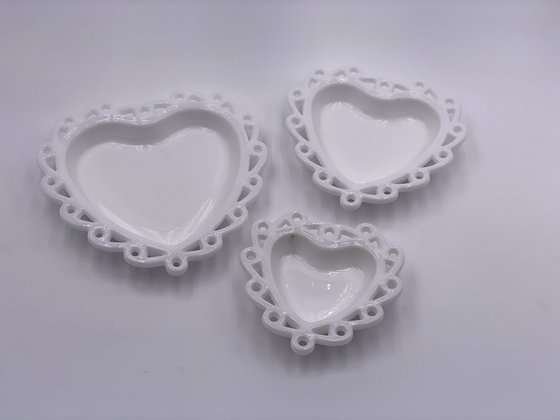 Trio of 'Nesting' Heart Dishes in 'Milk White' (Set of Three) image 0