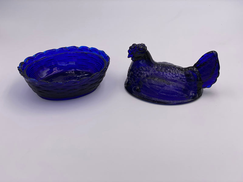 Vintage Westmoreland 'Hen on Nest' in 'Cobalt' image 2