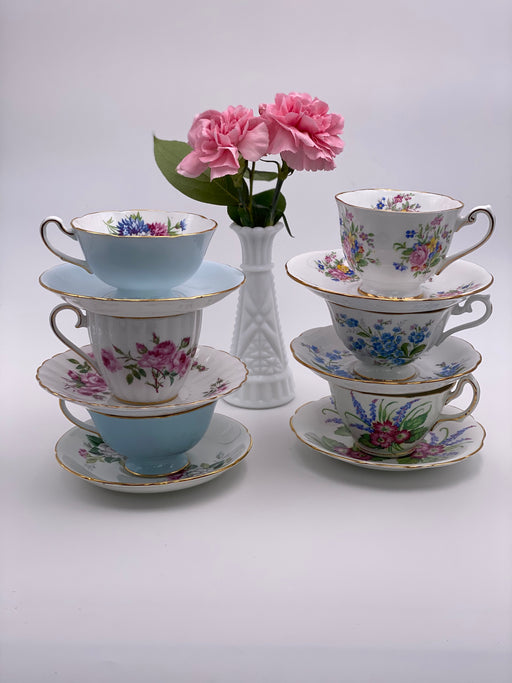 Vintage 'Royal Standard' Teacup & Saucer image 1