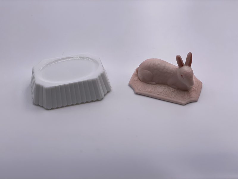 Vintage Westmoreland 'Bunny' Candy Dish in 'Pink & Milk White' image 2