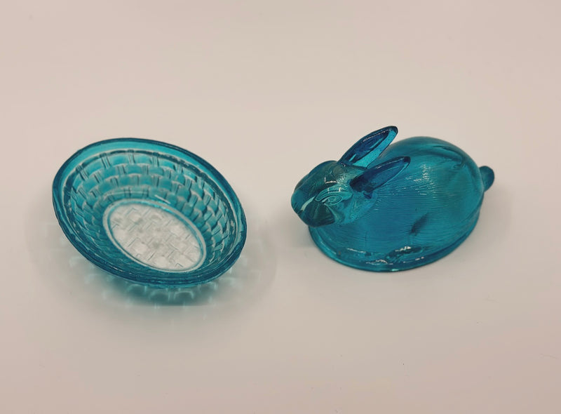 Vintage Westmoreland 'Bunny on a Nest' in 'Aqua' image 2