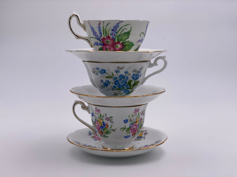 Vintage 'Royal Standard' Teacup & Saucer image 2
