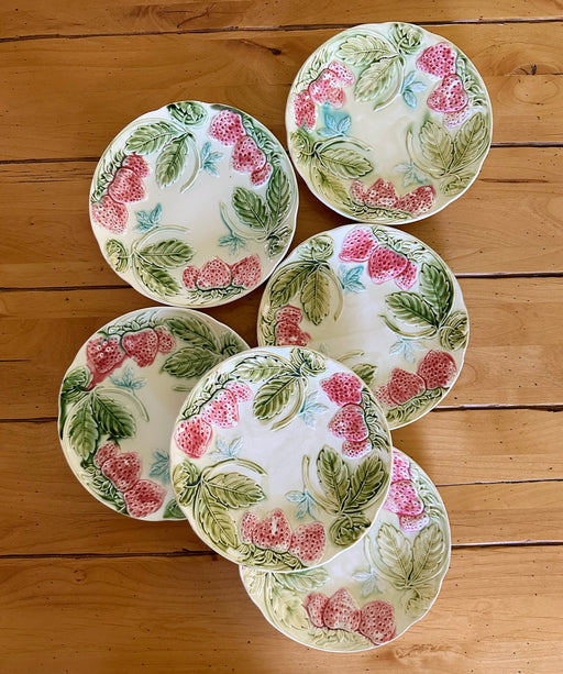 Vintage French Majolica 'Strawberry' Plates (Set of 6) image 0